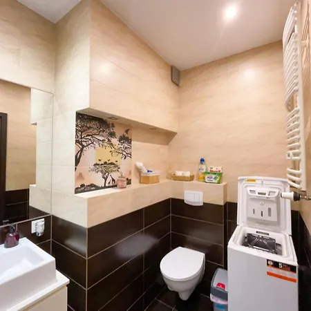 Julia By Livermo Air Conditioning Πόζναν