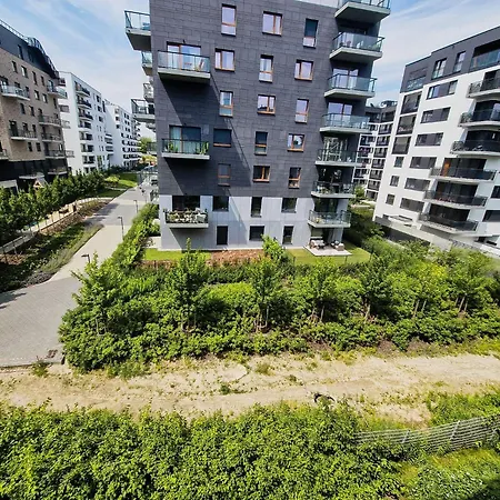 Julia By Livermo Air Conditioning * Познань